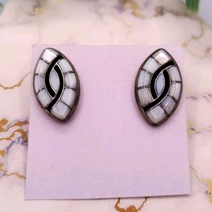 Sterling silver mother of pearl onyx earrings